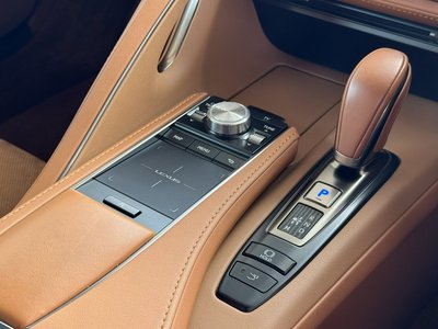 صورة مصغرة 55 لـ 2018 Lexus LC