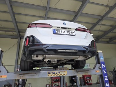 2024 BMW 5 SERIES 照片 2