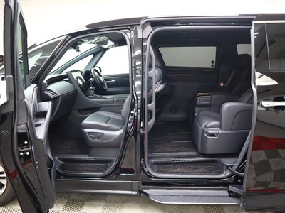 TOYOTA ALPHARD - 4