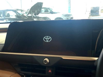 TOYOTA CROWN ESTATE - 4