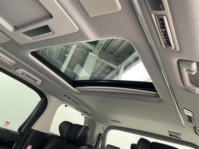 2023 Toyota ALPHARD — фото 6