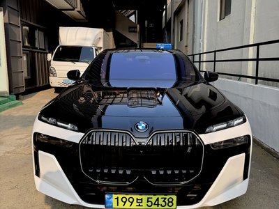 BMW I7 - 2