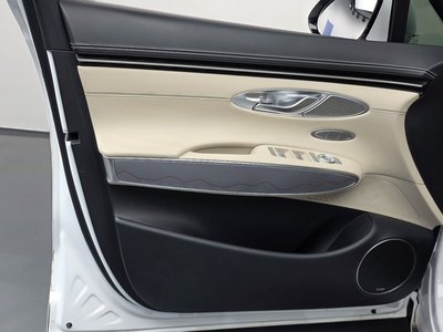 2024 Genesis GV70 thumbnail 14