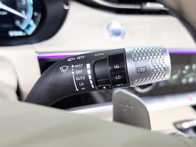 2024 Genesis GV70 thumbnail 27