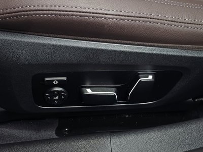 صورة مصغرة 35 لـ 2025 BMW 3 SERIES