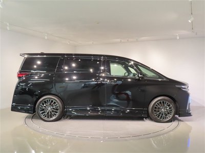 TOYOTA VELLFIRE - 4