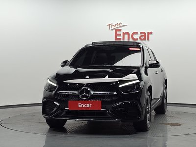 MERCEDES-BENZ GLA - 2