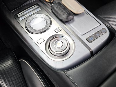 GENESIS G80 (RG3) - 9