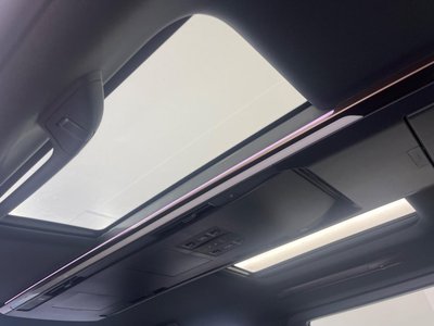 2024 Toyota ALPHARD 照片 3
