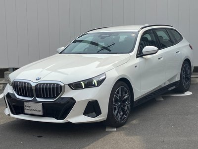 BMW 5 SERIES TOURING - 1