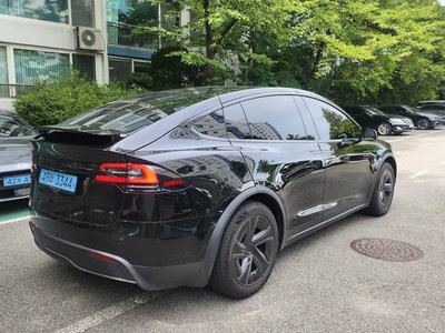 2026 Tesla MODEL X — фото 3