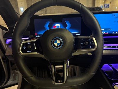 BMW I5 - 8