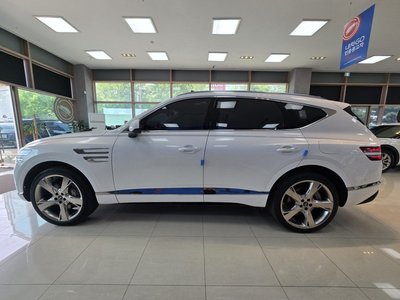 2023 Genesis GV80 photo 2