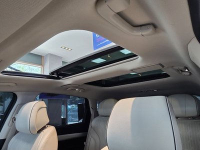 2023 Genesis GV80 thumbnail 13