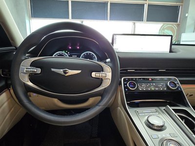 2023 Genesis GV80 thumbnail 11