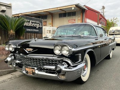 CADILLAC DE VILLE - 1