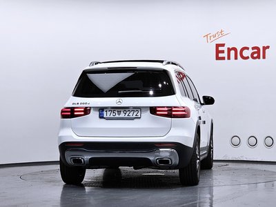 MERCEDES-BENZ GLB - 4