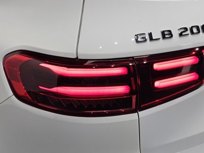 MERCEDES-BENZ GLB - 10