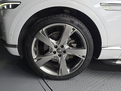 صورة 6 لـ 2020 Genesis GV80