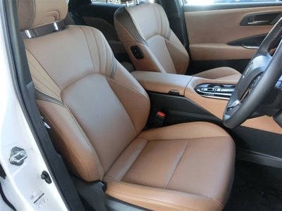 2023 Toyota CROWN SPORT 照片 6