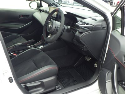2025 TOYOTA GR COROLLA — миниатюра 34