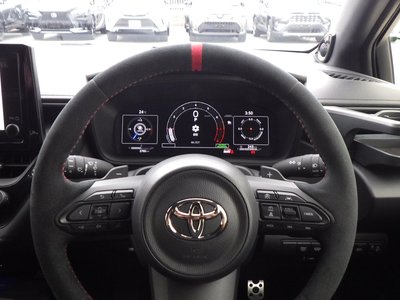 2025 TOYOTA GR COROLLA — миниатюра 17
