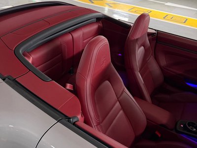 PORSCHE 911 - 9