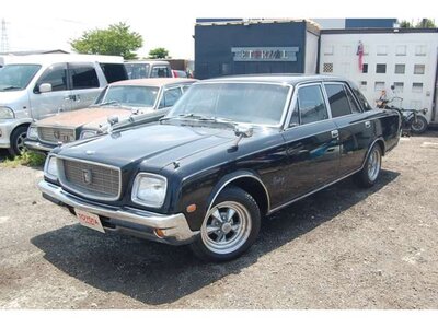 TOYOTA CENTURY - 2