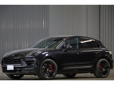 PORSCHE MACAN - 1