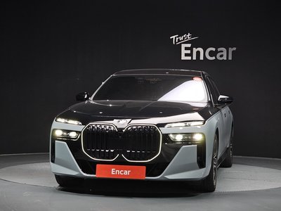 BMW 7 SERIES - 2