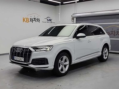 AUDI Q7 - 1