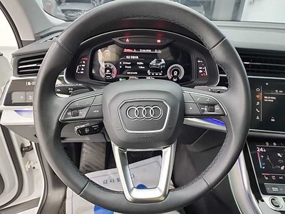 AUDI Q7 - 9