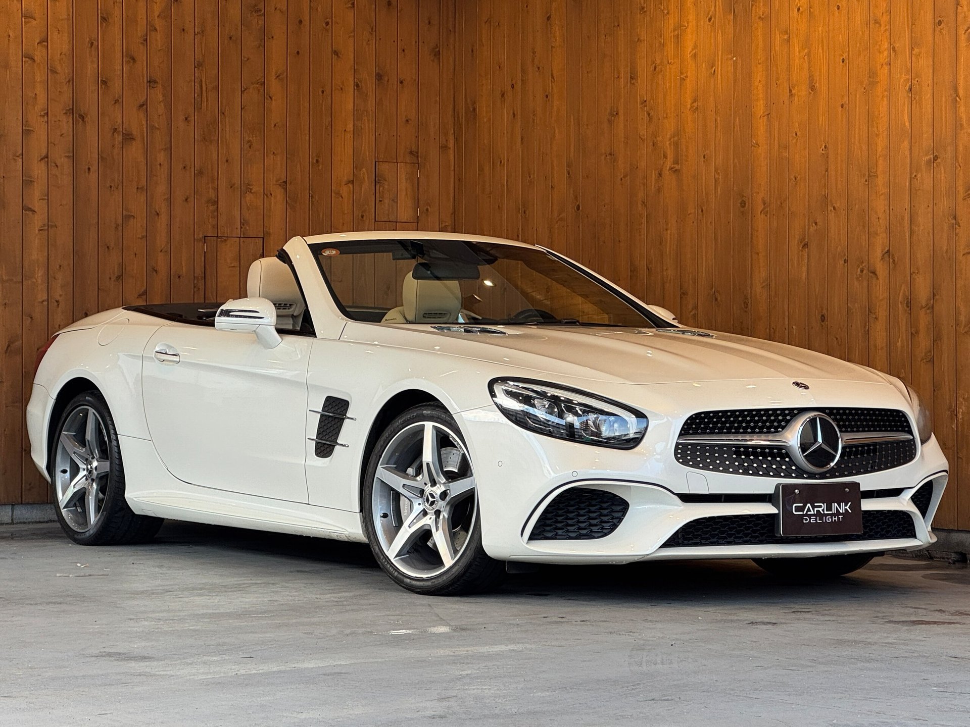MERCEDES-BENZ SL - View 1
