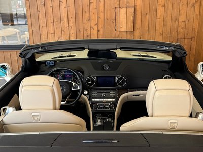 MERCEDES-BENZ SL - 9