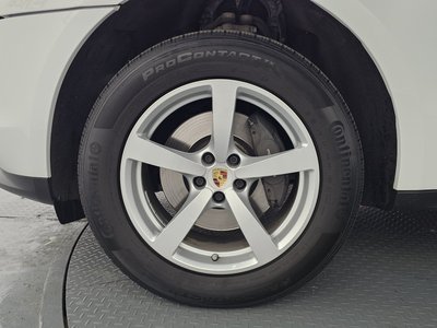 PORSCHE MACAN - 6