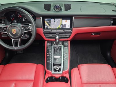 PORSCHE MACAN - 5