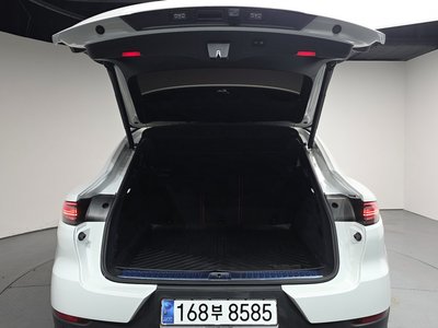 2020 Porsche CAYENNE 缩略图 27