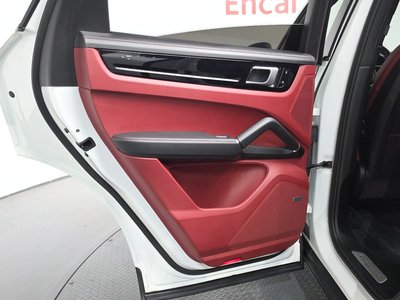 2020 Porsche CAYENNE 缩略图 16