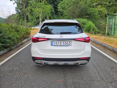 صورة 2 لـ 2024 Mercedes-BENZ GLC