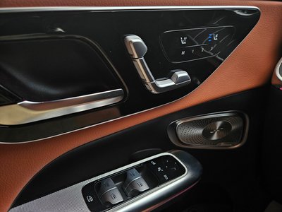 صورة 4 لـ 2024 Mercedes-BENZ GLC