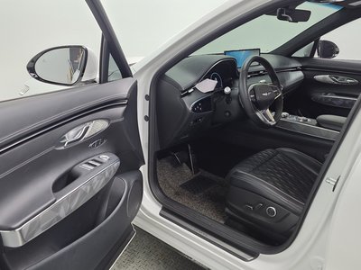 2022 Genesis GV70 — миниатюра 13