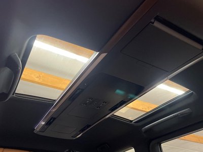 TOYOTA VELLFIRE - 3