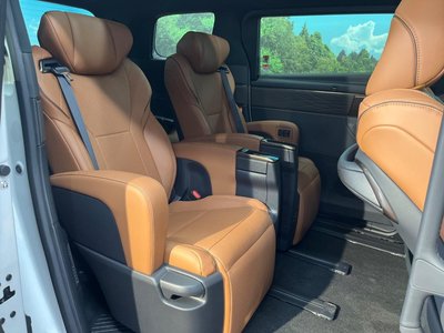 TOYOTA VELLFIRE - 9