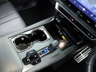 صورة مصغرة 16 لـ 2023 Lexus RX