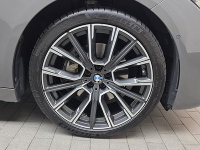 BMW 7 SERIES - 8