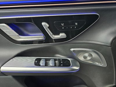 2025 Mercedes-BENZ EQE — миниатюра 12