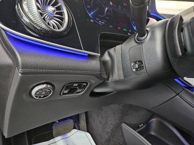 2025 Mercedes-BENZ EQE — миниатюра 18