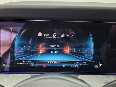 MERCEDES-BENZ GT AMG - 8