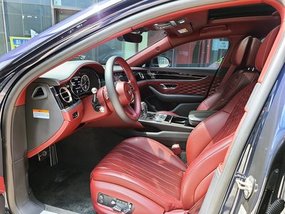 BENTLEY FLYING SPUR - 3