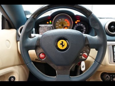FERRARI CALIFORNIA - 8